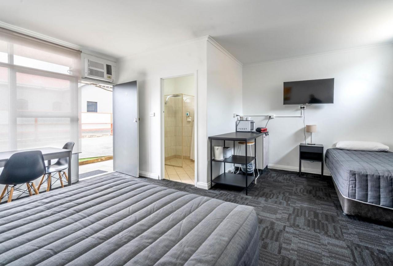 City West Motel Аделаида Экстерьер фото